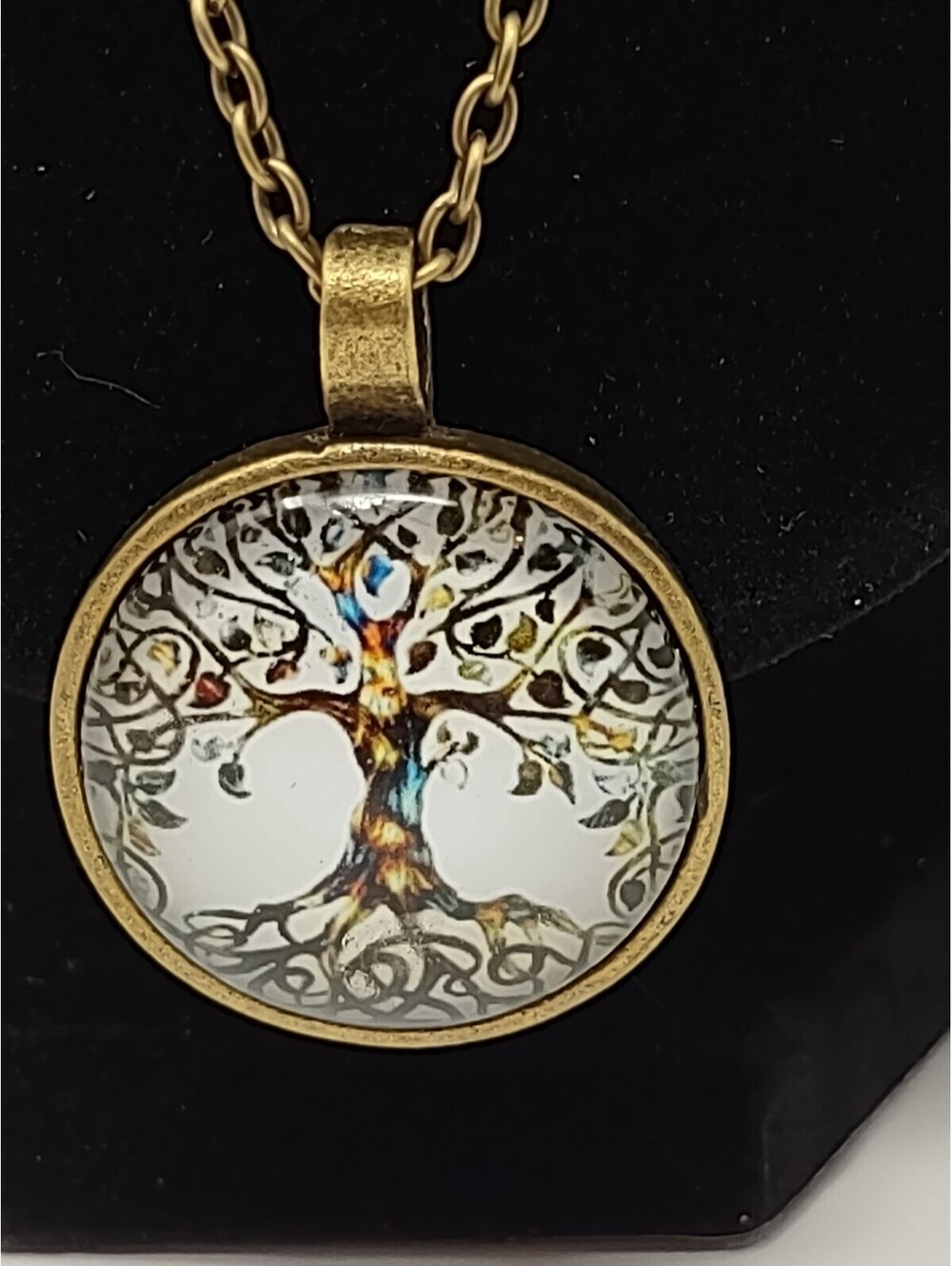 Tree of Life Round Pendant Necklace Antique Brass Tone 21"